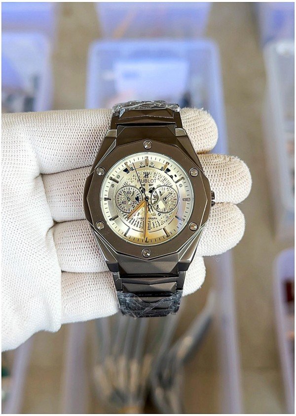 1000397313.jpg Hublo_t Big Bang Calendar - J44 - Image 1